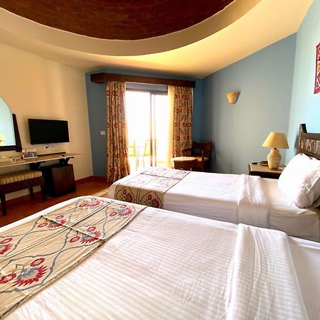 Onatti Beach Resort El Qoseir Esterno foto