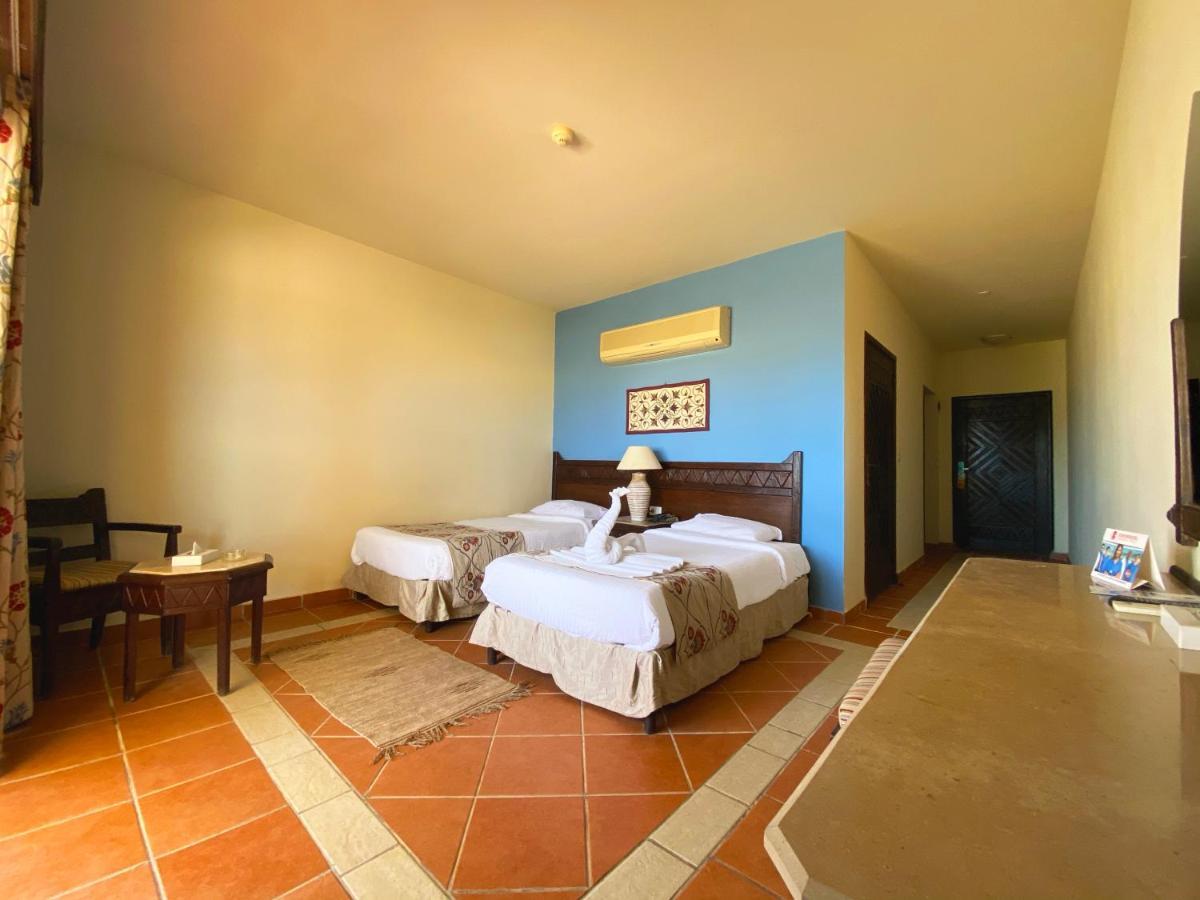 Onatti Beach Resort El Qoseir Esterno foto
