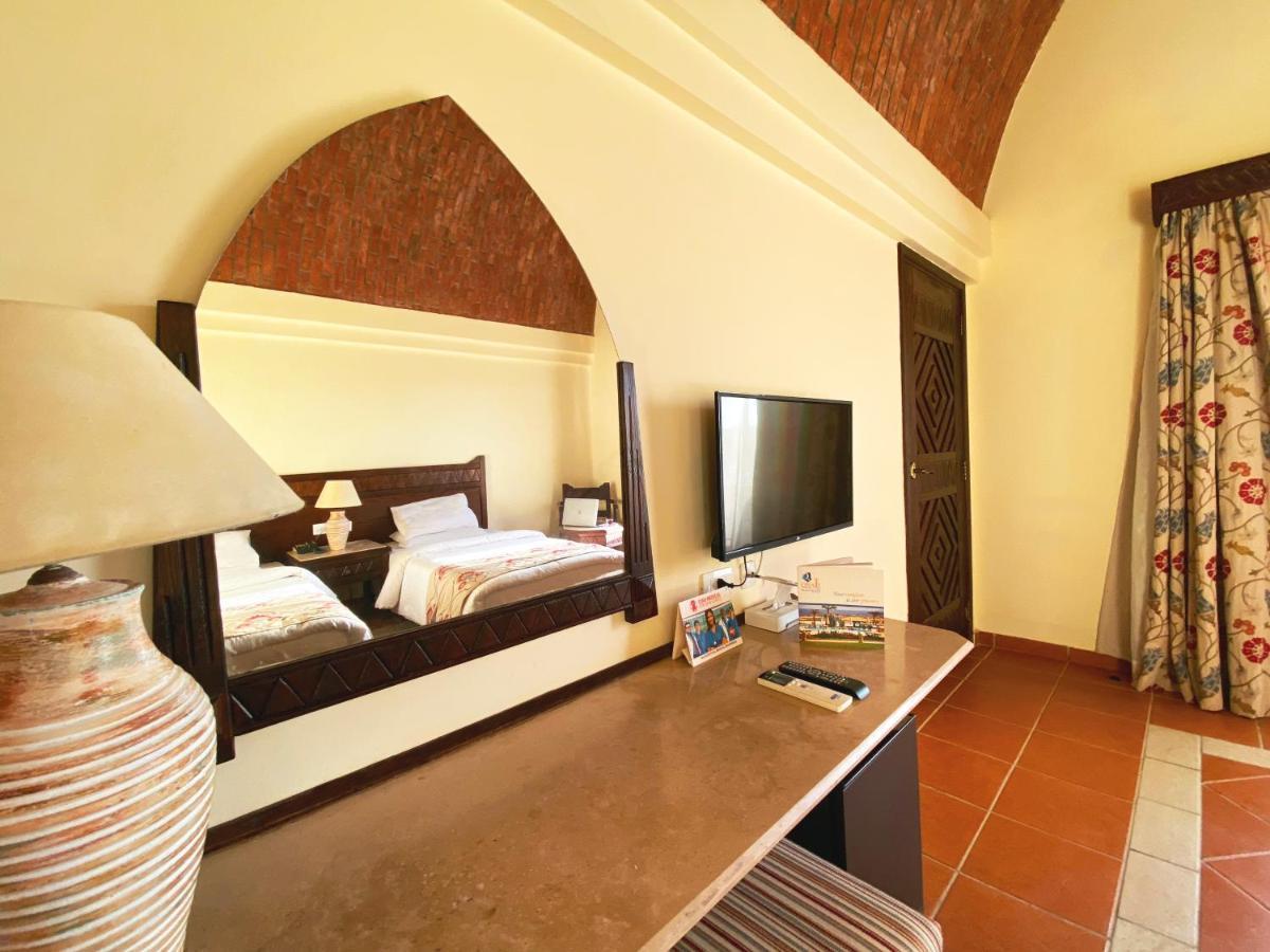 Onatti Beach Resort El Qoseir Esterno foto