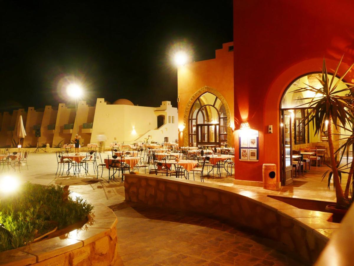 Onatti Beach Resort El Qoseir Esterno foto
